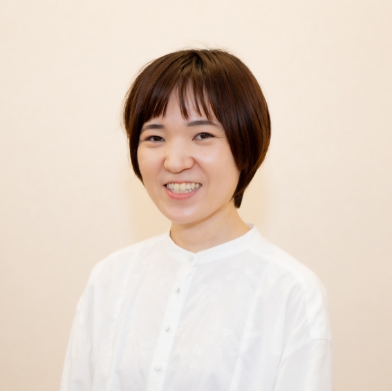 髙橋 真理子
